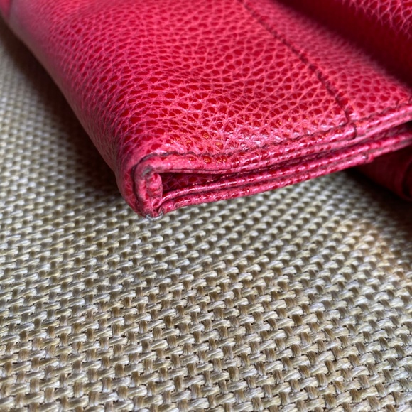 JP Tod's Handbag genuine red leather, suede lining, 2 handles, brass feet. Italy - Picture 10 of 14